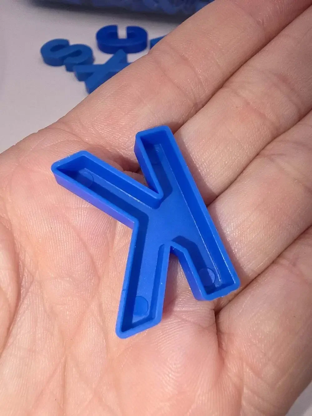N/A blue uppercase